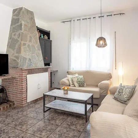 Villa Con Piscina En